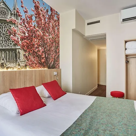 Hotel Beaugrenelle Tour Eiffel 3*