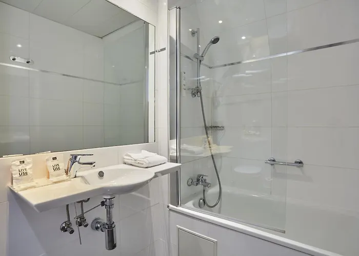 Hotel Beaugrenelle Tour Eiffel 3*