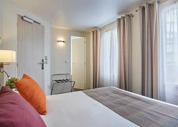 Beaugrenelle Tour Eiffel Hotel