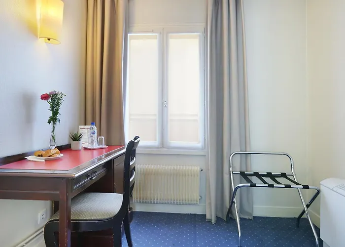 Beaugrenelle Tour Eiffel Hotel