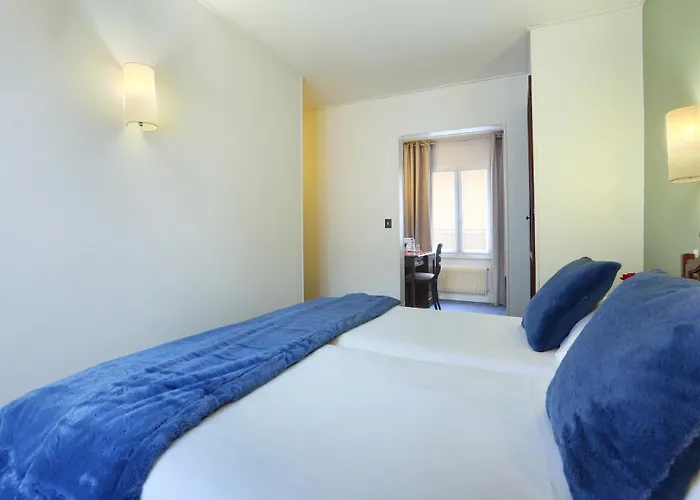 Hotel Beaugrenelle Tour Eiffel 3*