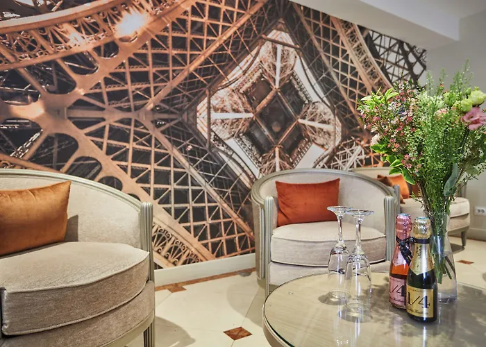 Beaugrenelle Tour Eiffel 3*