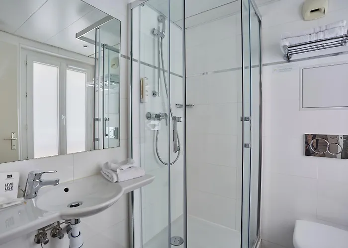 Beaugrenelle Tour Eiffel 3*