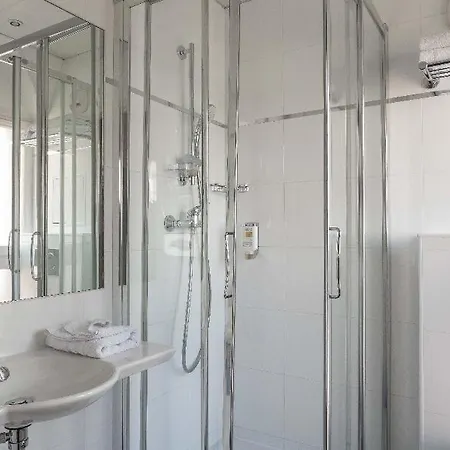 Hotell Beaugrenelle Tour Eiffel
